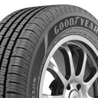 Goodyear Reliant All-Season 215/70R15 98T All-Season Tire - Image 2